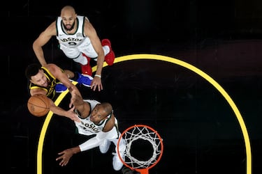 Curry se convierte en el anotador más decisivo de la NBA