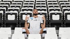 Yannick Carrasco: “Simeone es un entrenador que exige muchos sacrificios”