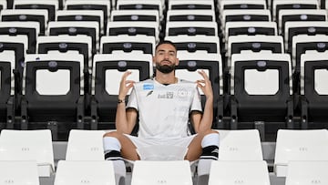 Yannick Carrasco, en Al Shabab.