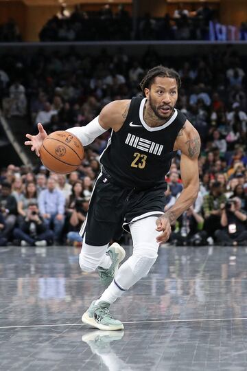 El base de 36 a?os deja el baloncesto despu¨¦s de jugar siete temporadas en el equipo de su ciudad natal, los Chicago Bulls (2008-2017), New York Knicks (2017, 2021-2023), Cleveland Cavaliers (2018), Minnesota Timberwolves (2018-19), Detroit Pistons (2019-2021) y los Memphis Grizzlies (2023-24).