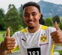 Oficial: Malen ficha por el Borussia Dortmund