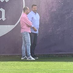 Vuelta al trabajo con ausencias y bajo la atenta mirada de Catoira