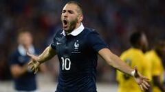 Benzema deslumbra y guía a Francia hasta un plácido triunfo