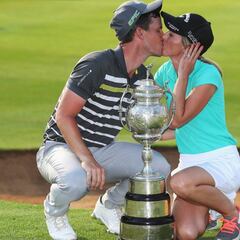 Paisley jugó con su esposa de caddie y ganó por primera vez