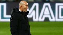 Soccer Football - La Liga Santander - Real Madrid v Athletic Bilbao - Estadio Alfredo Di Stefano, Madrid, Spain - December 15, 2020  Real Madrid coach Zinedine Zidane REUTERS/Sergio Perez