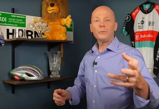 ¿Qué fue de Horner? El ciclista que ganó La Vuelta con 41 años y que triunfa en Youtube