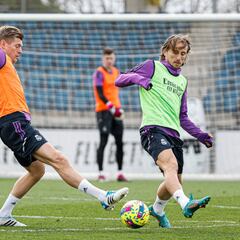 Modric y Kroos, no os vayáis