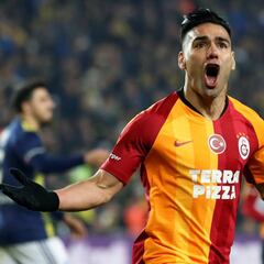 El Galatasaray no pierde cuando Falcao ve puerta
