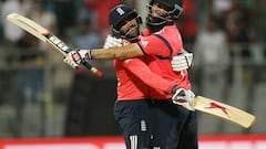 England post record run-chase to stun South Africa at T20