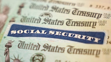 Social Security is sending out payments today, Friday October 31: find out who’s receiving a check