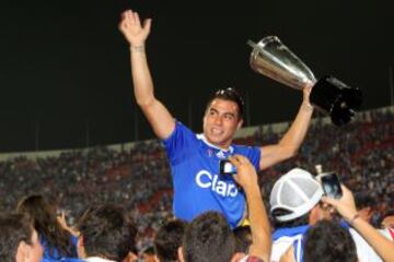 Eduardo Vargas celebrando el bicampeonato tras vencer a Cobreloa.