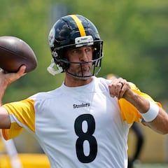 Aaron Rodgers está molesto con su nuevo casco