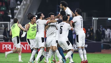 Egypt&#039;s players celebrate after winning the Africa Cup of Nations (CAN) 2021 semi-final football match between Cameroon and Egypt at Stade d&#039;Olembe in Yaounde on February 3, 2022. (Photo by Daniel BELOUMOU OLOMO / AFP)