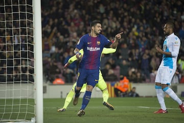 1-0. Luis Suárez celebró el primer gol.