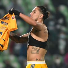 Carlos Salcedo deja Tigres por Toronto FC