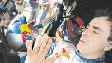 <b>ADMIRADO. </b>Carlos Sainz se ha ganado el respeto general de la caravana dakariana en su debut.