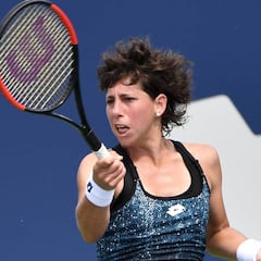 Carla Suárez avanza a octavos tras la retirada de Tsurenko