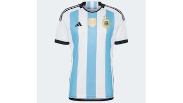 Consigue la camiseta con la que Argentina ganó el mundial de Catar 2022... Y reserva la nueva con las tres estrellas