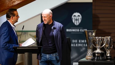 21/03/24
PRESENTACION DEL PARTIDO DE LEYENDAS DEL TRIPLETE DEL VALENCIA CF - OCHOTORENA