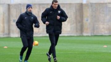 Javi Gracia, con Charles.