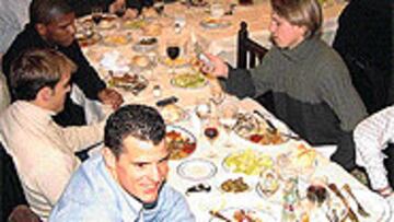 <B>IMAGEN DE UNIDAD</B>. Son tiempos malos en Córdoba, pero desde todos los estamentos de la entidad se están poniendo los medios para que el conjunto cordobés salga arriba.