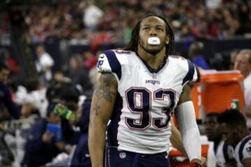 Los Colts necesitan fortalecer la defensa y han decidido apostar por todo un campeón de la NFL. Jabaal Sheard ha firmado un contrato de 3 años, por 25 millones. Un buen jugador para ir asentando una defensa que necesita mejorar mucho.