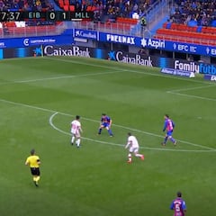 Hay que dejarle un sitio en el Madrid que viene: el golazo fantasioso de Kubo al Eibar