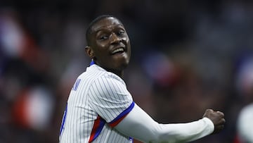 Marseille (France), 25/03/2024.- Frances's Randal Kolo Muani celerbates scoring the 2-1 goal during the friendly international soccer match between France and Chile in Marseille, France, 26 March 2024. (Futbol, Amistoso, Francia, Marsella) EFE/EPA/GUILLAUME HORCAJUELO
