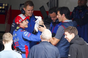 Marc Márquez junto a Mark Webber.