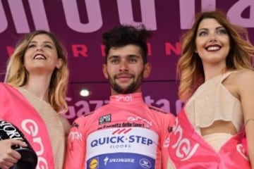 Fernando Gaviria gana la tercera etapa del Giro de Italia 