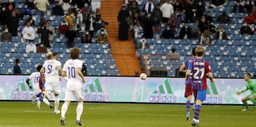 Vincius abrió el marcador y marcó el 0-1.