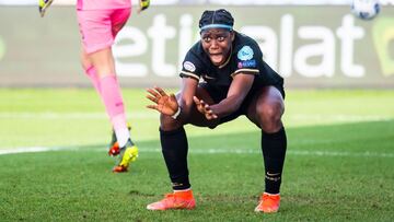 Oshoala, jugadora del Bar&ccedil;a en el duelo ante el City.