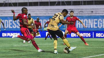 Águilas y América empatan y se mantienen en la parte alta