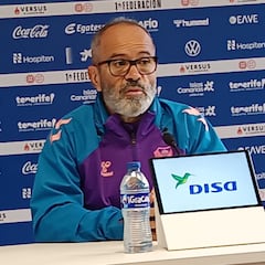 Cervera: “El césped puede condicionar, pero venimos de un 4-0 y eso también condiciona”