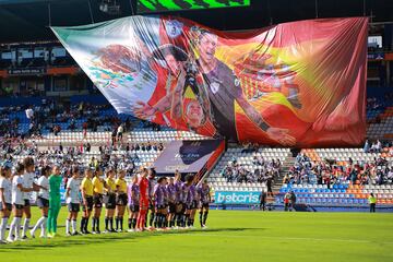 La jugadora de la selección española femenina y reciente campeona del mundo ha reaparecido con su club, el Club de Fútbol Pachuca Femenil de la Primera División Femenil de México. Jenni salió en los últimos minutos de juego siendo recibida con una gran ovación y un gran tifo sobre la portería.