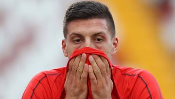 Jovic's father defends his son for playing with Madrid after injury