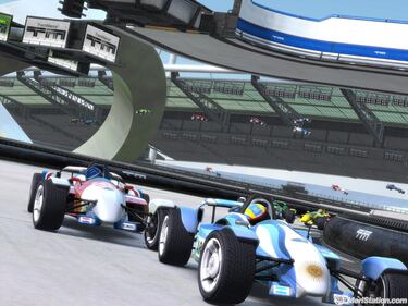 Disfruta gratis de TrackMania Nations Forever