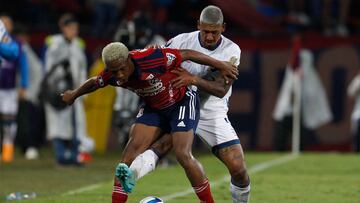 Con goles de Andrés Ibargüen y Déinner Quiñones, Medellín venció 2-1 a Nacional de Montevideo en el Atanasio Girardot. El Poderoso sigue en la pelea por clasificar a octavos.