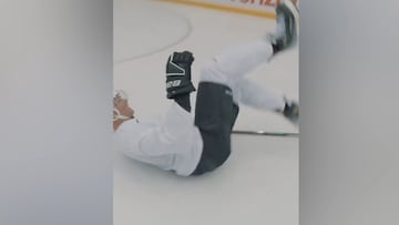 Tom Brady hits the ice: football legend’s comic return to hockey after 40 years!