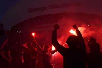 Batalla campal entre los ultras del Marsella y la policía