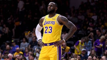 El basquetbolista de Los Angeles Lakers, LeBron James, fue el atleta mejor pagado del mundo. superando al irlandés Conor McGregor en el listado.