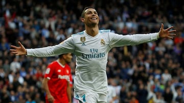 Soccer Football - La Liga Santander - Real Madrid vs Sevilla - Santiago Bernabeu, Madrid, Spain - December 9, 2017  Real Madrid&rsquo;s Cristiano Ronaldo celebrates scoring their second goal   REUTERS/Javier Barbancho