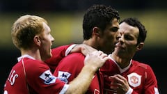 Cristiano Ronaldo: "I'd be an idiot not to learn from Scholes and Giggs"