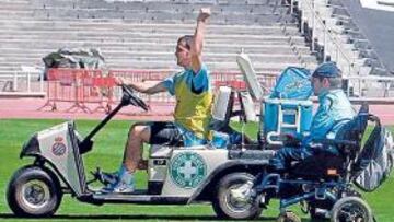 <b>CARRERA CON JAUME. </b>Javi Chica se lo pasó en grande durante el entrenamiento de ayer del equipo haciendo carreras con su buen amigo Jaume Sanchez. El entrañable Jaumet es un habitual de los sábados.
