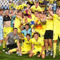 El ascenso del mini submarino, ayuda extra para el primer equipo