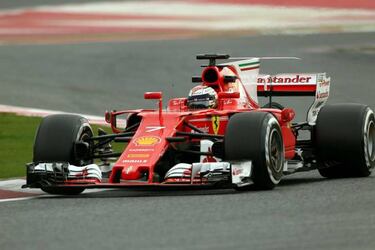 Raikkonen sets new benchmark as McLaren woes continue