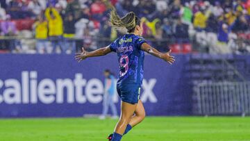 Pricila Flor Da Silva celebrates her goal 0-6 of America during the 16th round match between Atletico de San Luis and America as part of the Liga BBVA MX Femenil, Torneo Apertura 2024 at Alfonso Lastras Stadium on October 20, 2024 in San Luis Potosi, Mexico.