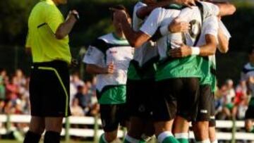 <b>SUPERIOR. </b>El Racing, con su once de gala, fue mejor que el Sporting y volvió a ganarle en el ya tradicional partido de pretemporada.