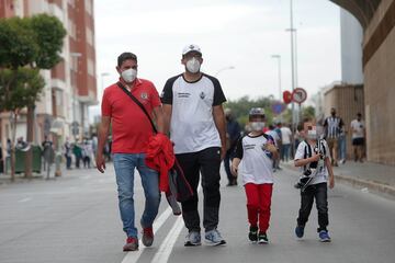 El público regresa a los estadios en las zonas donde la incidencia acumulada lo permite. Así ha sido la esperada vuelta en el partido de Segunda División entre el Castellón y la Ponferradina.