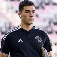 Ex United: "Le dije a Robinson que vea y aprenda de Vidal"